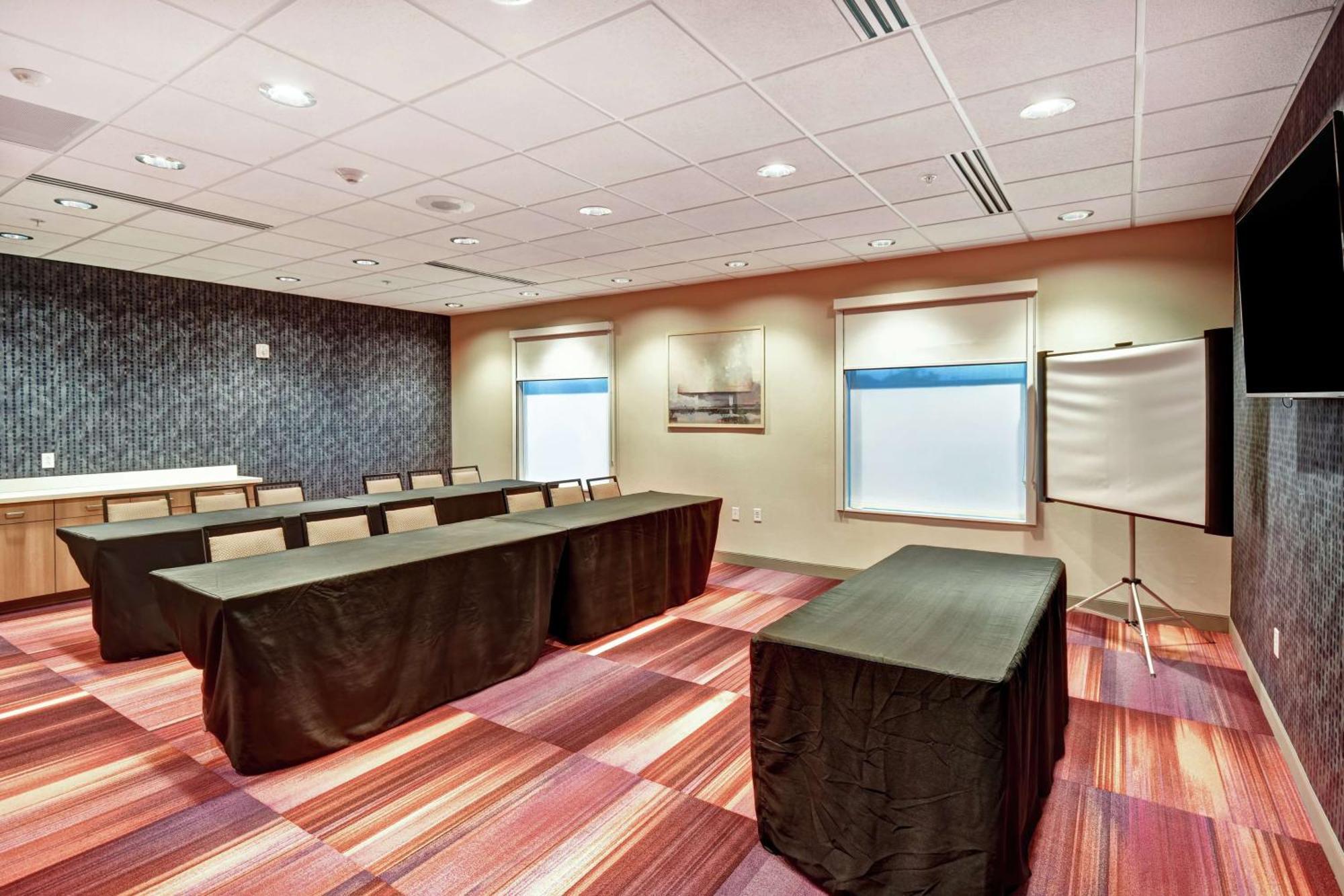 Home2 Suites By Hilton Springfield North Екстер'єр фото