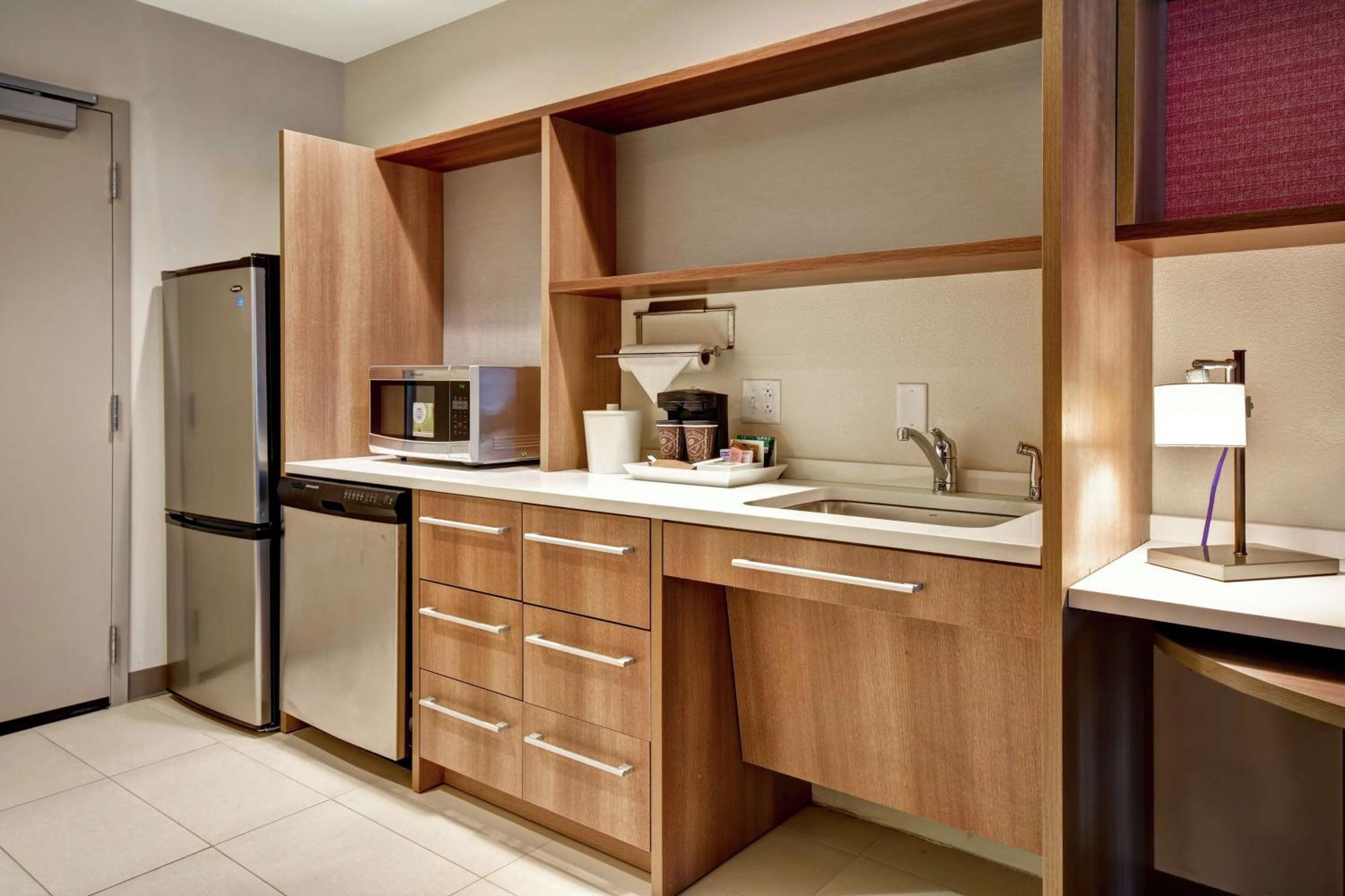 Home2 Suites By Hilton Springfield North Екстер'єр фото