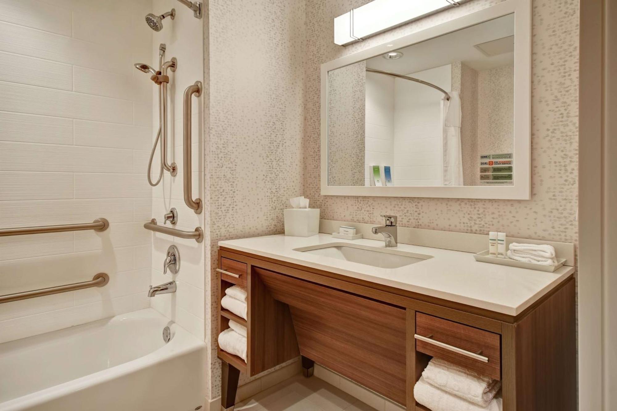 Home2 Suites By Hilton Springfield North Екстер'єр фото