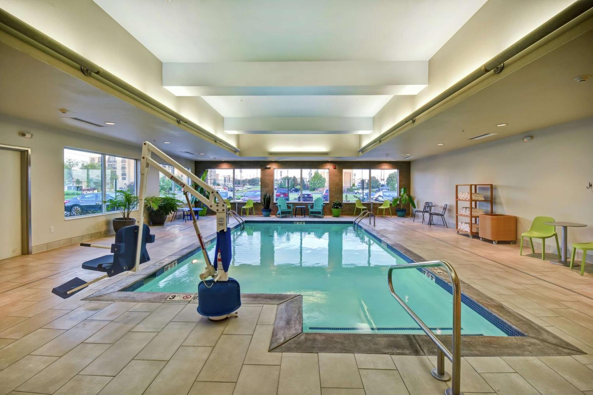 Home2 Suites By Hilton Springfield North Екстер'єр фото