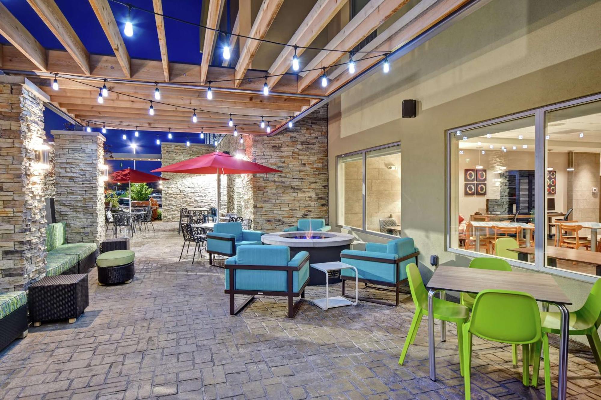 Home2 Suites By Hilton Springfield North Екстер'єр фото